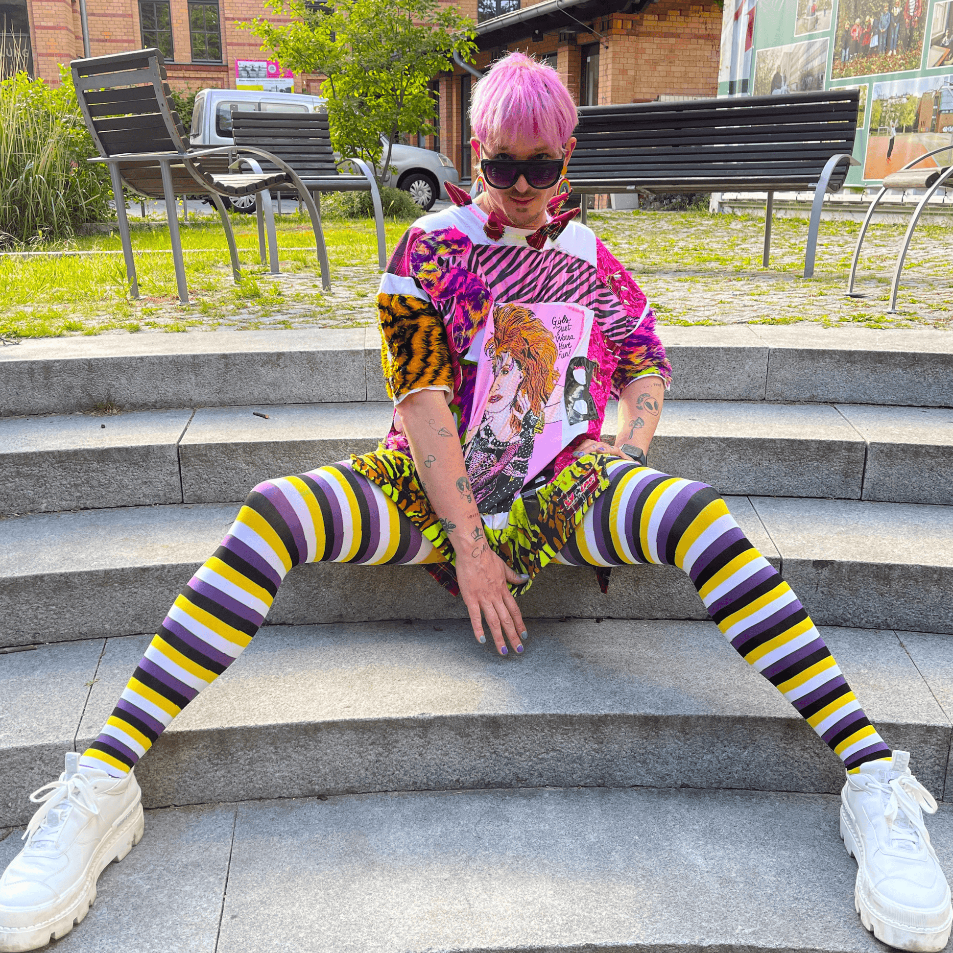 80 Denier Tights - Pride - Elliot - Snag