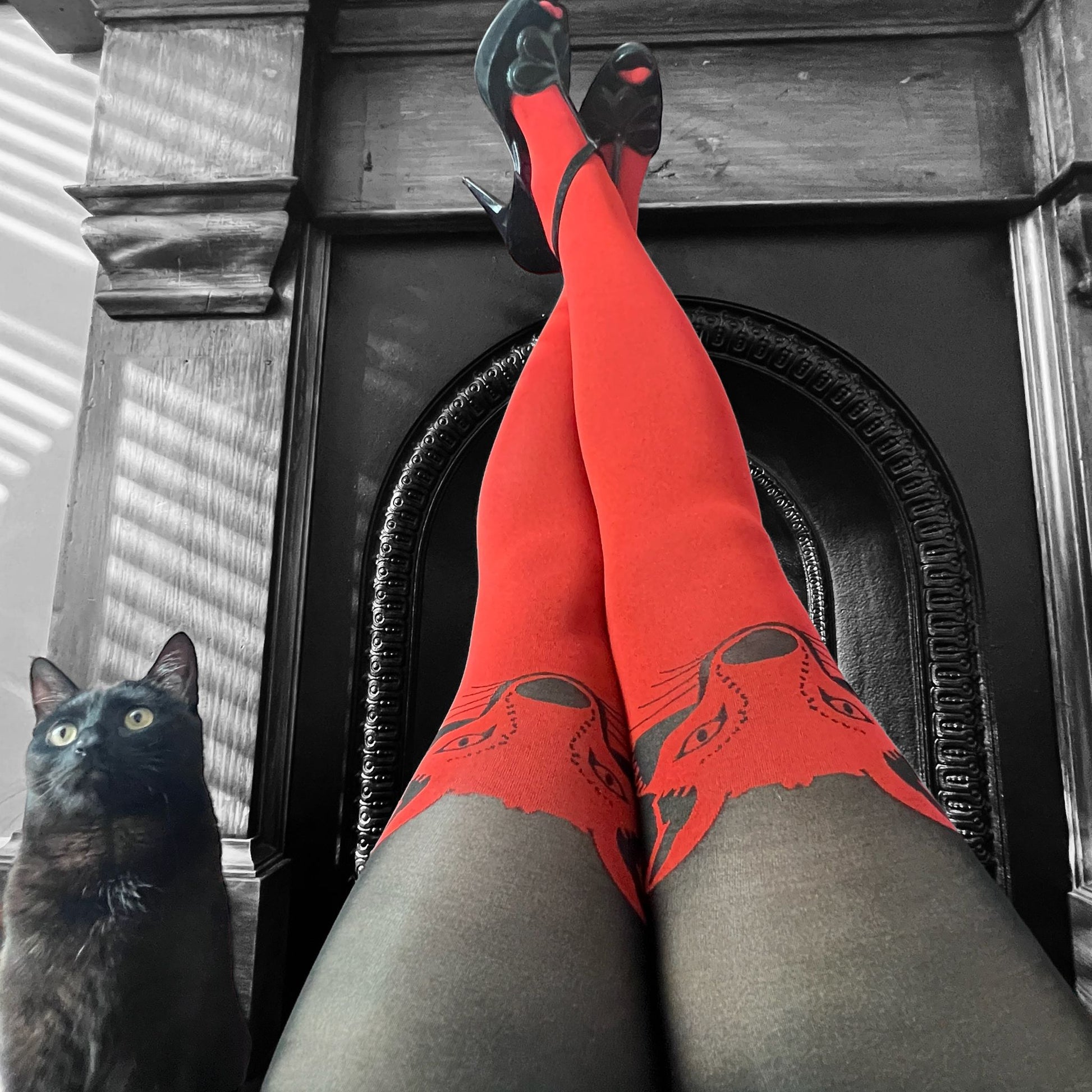 80 Denier Tights - Familiar - Snag
