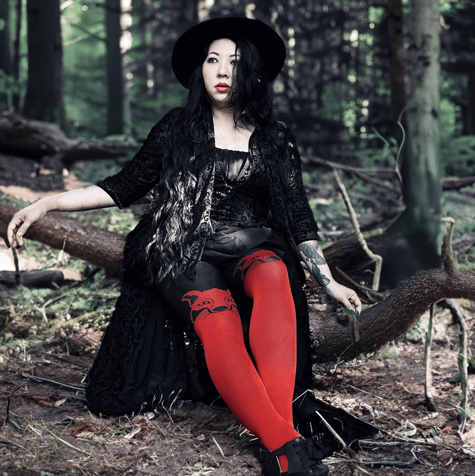 80 Denier Tights - Familiar - Snag